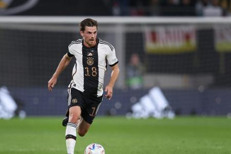 Nach Schulterverletzung: Hofmann beim Mannschaftstraining