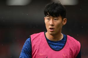 Drei Wochen vor der WM: Gesichts-OP bei Son