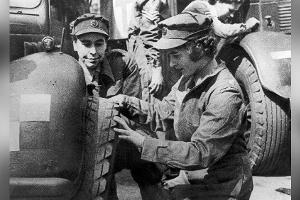 Queen Elizabeth II.: Ihr Führerschein kommt unter den Hammer