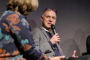 Neuendorf: "Mitnichten" strikte Arbeitsteilung in Debatte