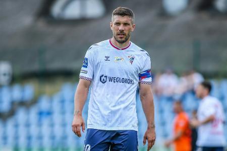 Traumtor von Podolski aus mehr als 50 Metern Entfernung