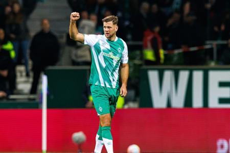 Füllkrug verschärft Schalke-Krise - muss aber vom Platz