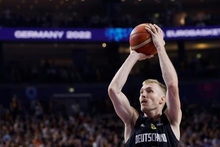 Giffey kommt: Bayern holen deutschen EM-Helden