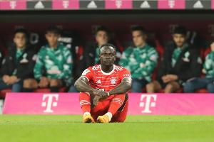 Verletzung am Wadenbeinköpfchen: Mane bangt um WM