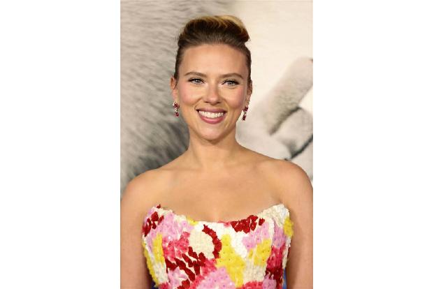 Scarlett Johansson hat schon die großartigsten Rollen gespielt, nur auf ein Angebot wartet sie seit 20 Jahren vergeblich: Sie wäre zu gern einmal eine Disney-Prinzessin, auch ihrer Tochter zuliebe. Si ...