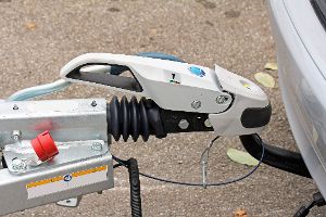 Was Sie beachten müssen, wenn Ihr E-Auto einen Anhänger zieht