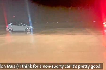 Elon Musk bei Herbert Diess VW ID.3