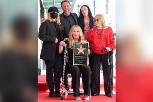 Walk of Fame: Christina Applegate mit Gehstock zur Stern-Verleihung