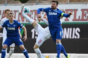 Verletzte durch Pyrovergehen: KSC stellt Strafanzeige