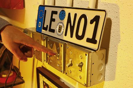 Jay Leno, Autosammlung, Nummernschild