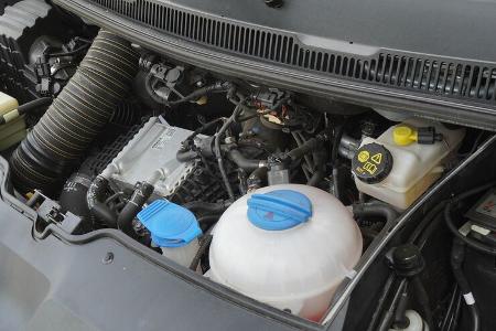 VW T2 Bus gegen VW T6 Seikel 4Motion