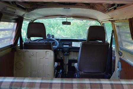 VW T2 Bus gegen VW T6 Seikel 4Motion