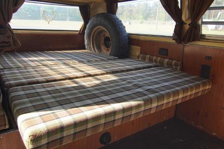 VW T2 Bus gegen VW T6 Seikel 4Motion