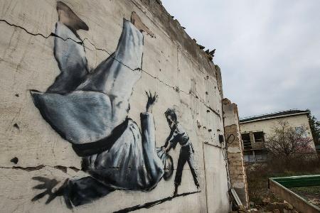 Banksy bekennt sich zu sieben Kunstwerken in der Ukraine