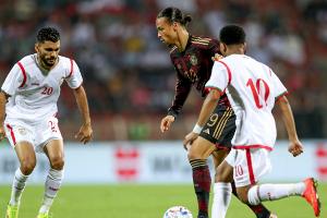 Viel Sand im Getriebe: Füllkrug rettet Sieg