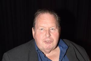 Rollstuhl-Unfall: Ottfried Fischer verliert kleinen Finger