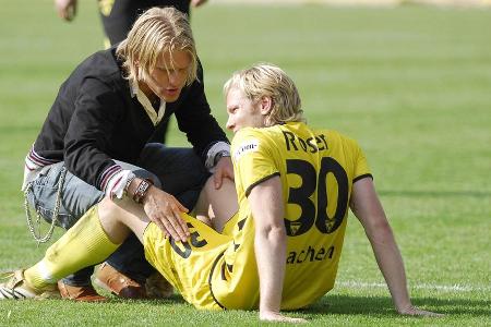 Alemannia Aachen steigt als 17. aus der Fußball-Bundesliga ab - es ist die bis heute letzte Spielzeit im deutschen Oberhaus.