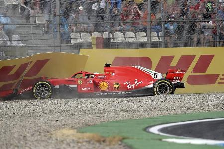 Drama in Hockenheim - 2018 kommt Vettel als WM-Führender nach Hockenheim. Lange sieht es beim Deutschland-GP nach einem Heimsieg aus. Doch in der 52. Runde rutscht der Ferrari-Pilot auf regennasser Strecke ins Kiesbett und scheidet aus. Lewis Hamilton gewinnt und wird später auch Weltmeister.