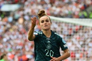 Auch Nationalspielerin Magull kritisiert die FIFA