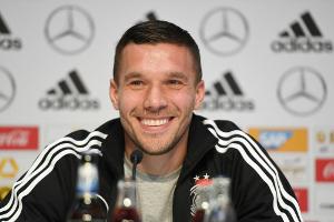 "Kein Spaziergang": Podolski warnt vor Auftaktgegner