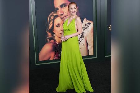 Jessica Chastain überrascht bei Serienpremiere mit knallgrünem Kleid