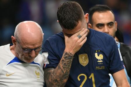 Frankreich: Bayern-Profi Hernandez verletzt ausgewechselt