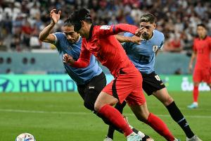 Son und Südkorea erkämpfen Remis gegen Uruguay