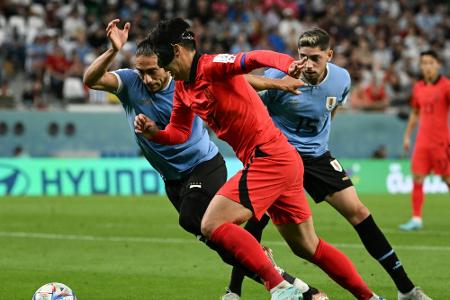 Son und Südkorea erkämpfen Remis gegen Uruguay