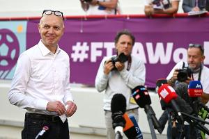 Neuendorf zu "One Love": "FIFA arbeitet mit Einschüchterung"