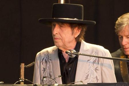 Bob Dylan entschuldigt sich für maschinelle Unterschrift