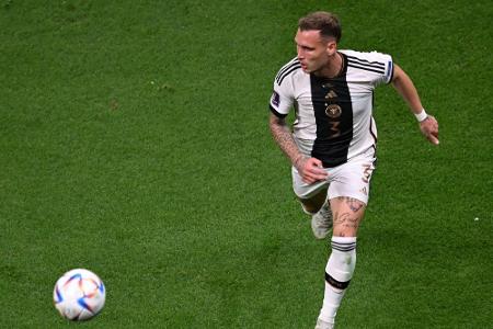 Raum erleidet Rippenprellung