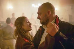 Was macht "Die stillen Trabanten" so hoffnungsvoll, Charly Hübner?