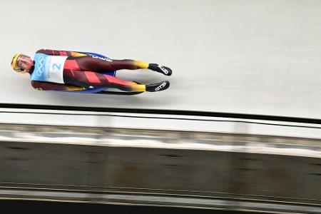 Loch stürzt - Österreicher feiern Vierfachsieg in Innsbruck