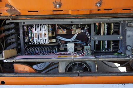 1979-VW-Type-231-Kombi-Electro-Transporter