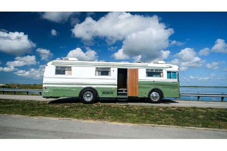 Blue Bird Wanderlodge