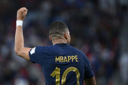 Frankreich und England ohne Veränderungen in der Startelf