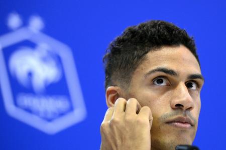 Frankreichs Abwehr-Duo warnt vor Überheblichkeit