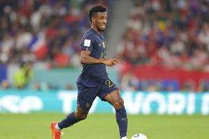 Frankreich trainiert ohne erkältetes Trio