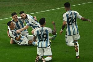 Messi führt Argentinien gegen Frankreich zum WM-Titel