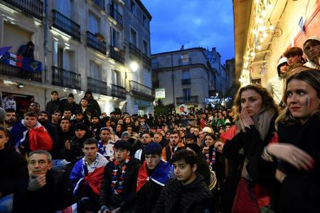 Tausende Fans feiern französische Nationalmannschaft