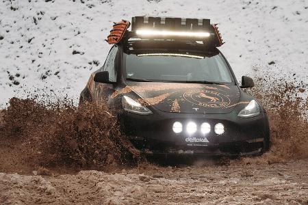 Delta 4x4 Tesla Model Y Elektro SUV Tuning