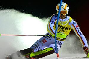 Slalom in Madonna: Straßer Dritter nach erstem Lauf