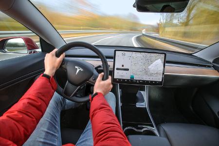 Tesla Model 3, Interieur