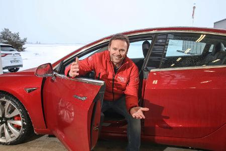 Tesla Model 3, Interieur