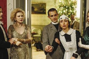 "Tatort: Mord unter Misteln": Wer spielt Lady Mona Bantam?