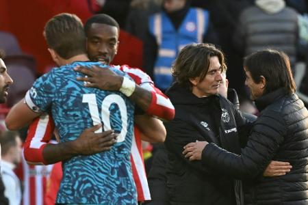 Liverpool siegt am Boxing Day - Arsenal unbeirrt