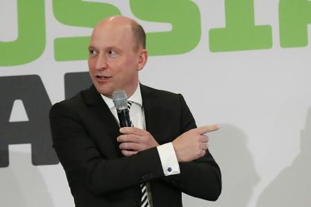 Gladbach-Geschäftsführer Schippers verteidigt 