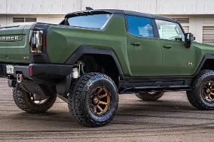 SoFlo Customs GMC Hummer EV Elektro Pick-up Tuning