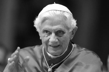 Benedikt XVI.: Ein Rückblick auf das Leben des emeritierten Papstes