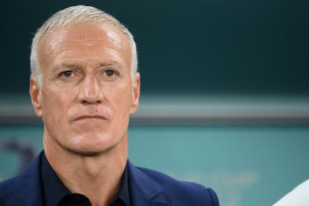 Deschamps bleibt Frankreichs Nationaltrainer